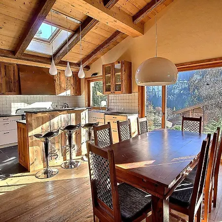 Chalet Nirvana 샘페리